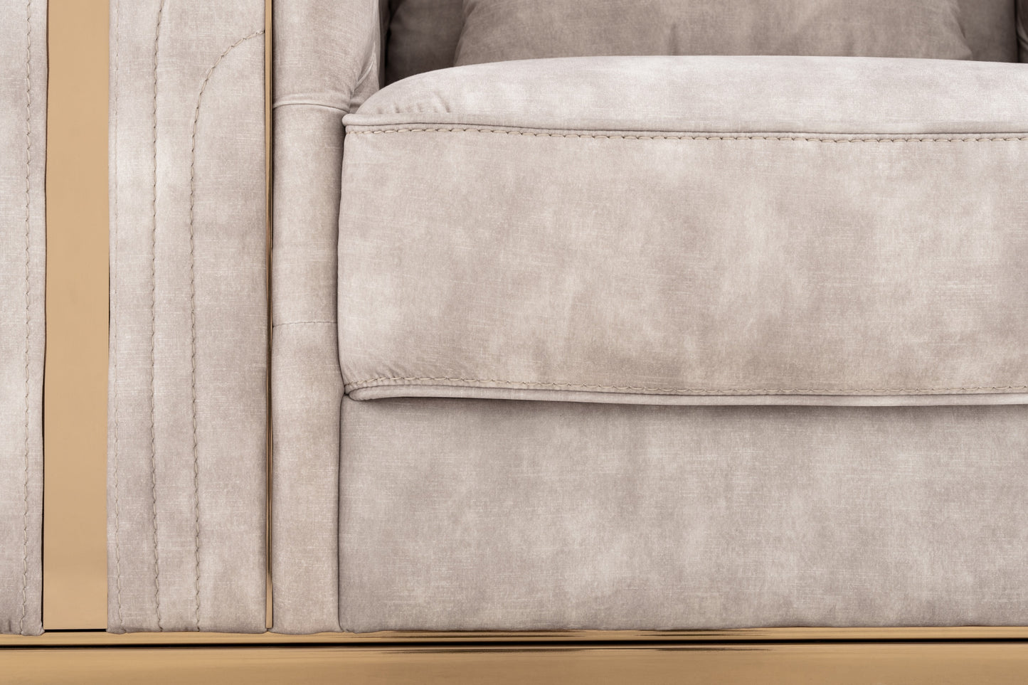 Divani Casa Dosie - Transitional Beige Velvet Chair