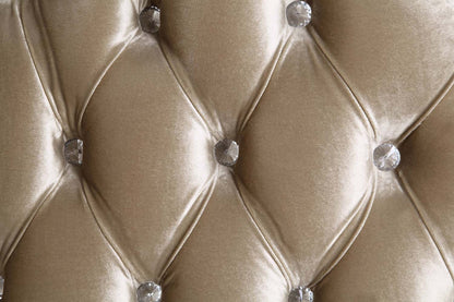 Vanaheim Sofa W/7 Pillows