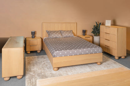 Modrest Winters - Modern Natural Oak Bedroom Set